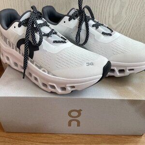 On Shoes Womens  Cloudmonster  Up Running Sneakers